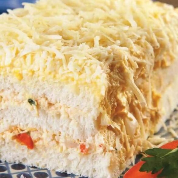 torta de pão de forma com frango