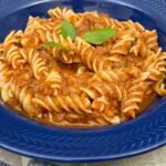 Macarrão com Atum e Molho de Tomate: Solução Rápida e Saborosa para o Dia a Dia